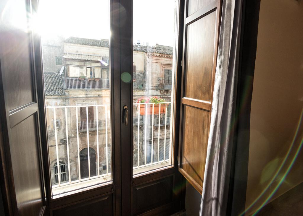 Niria Hotel Ragusa Kültér fotó