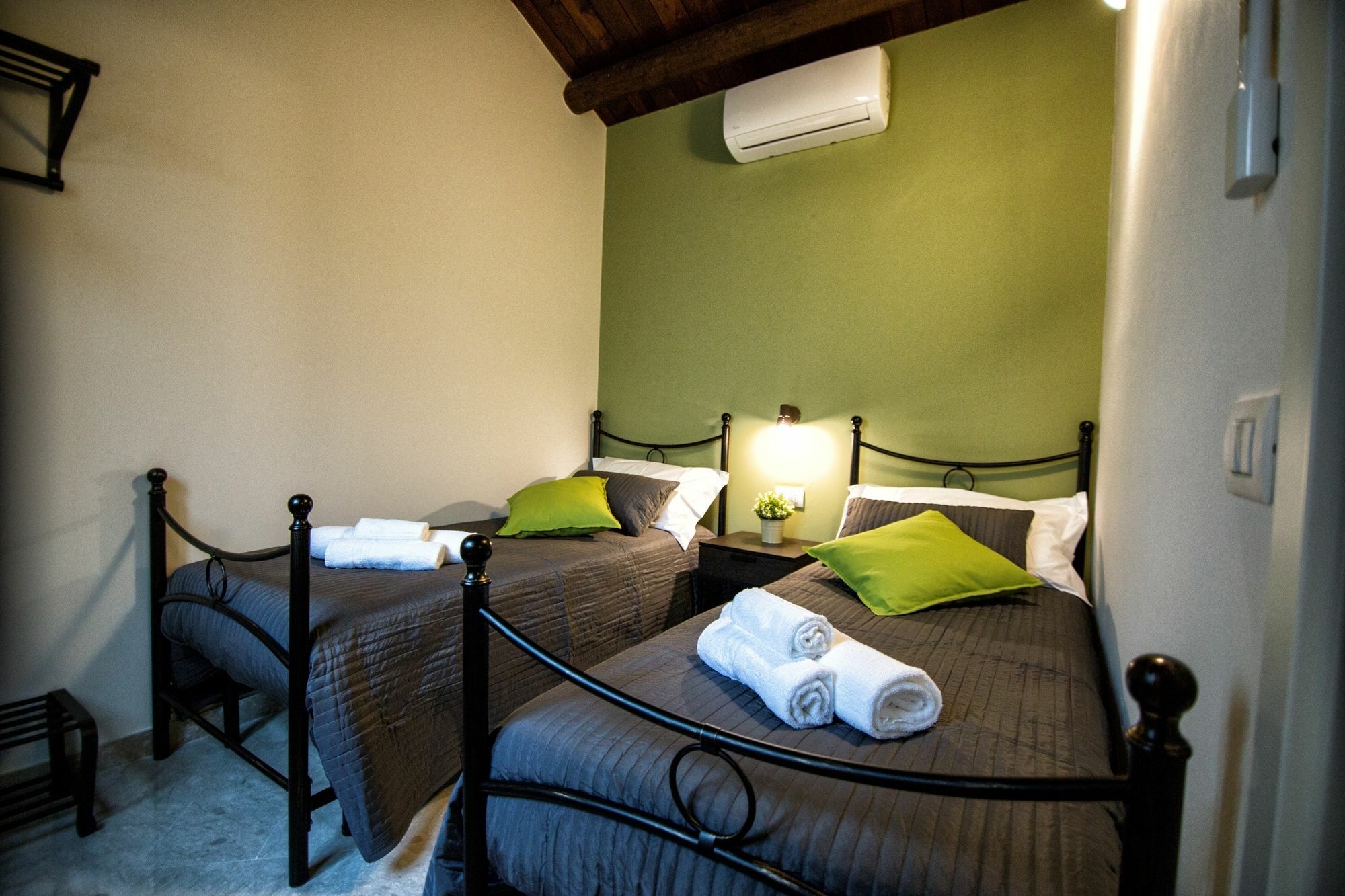 Niria Hotel Ragusa Kültér fotó
